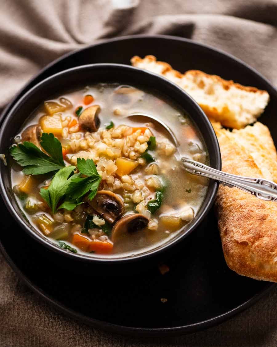 Fall-Apart Beef & Chewy Barley: The Ultimate Cozy One-Pot Meal